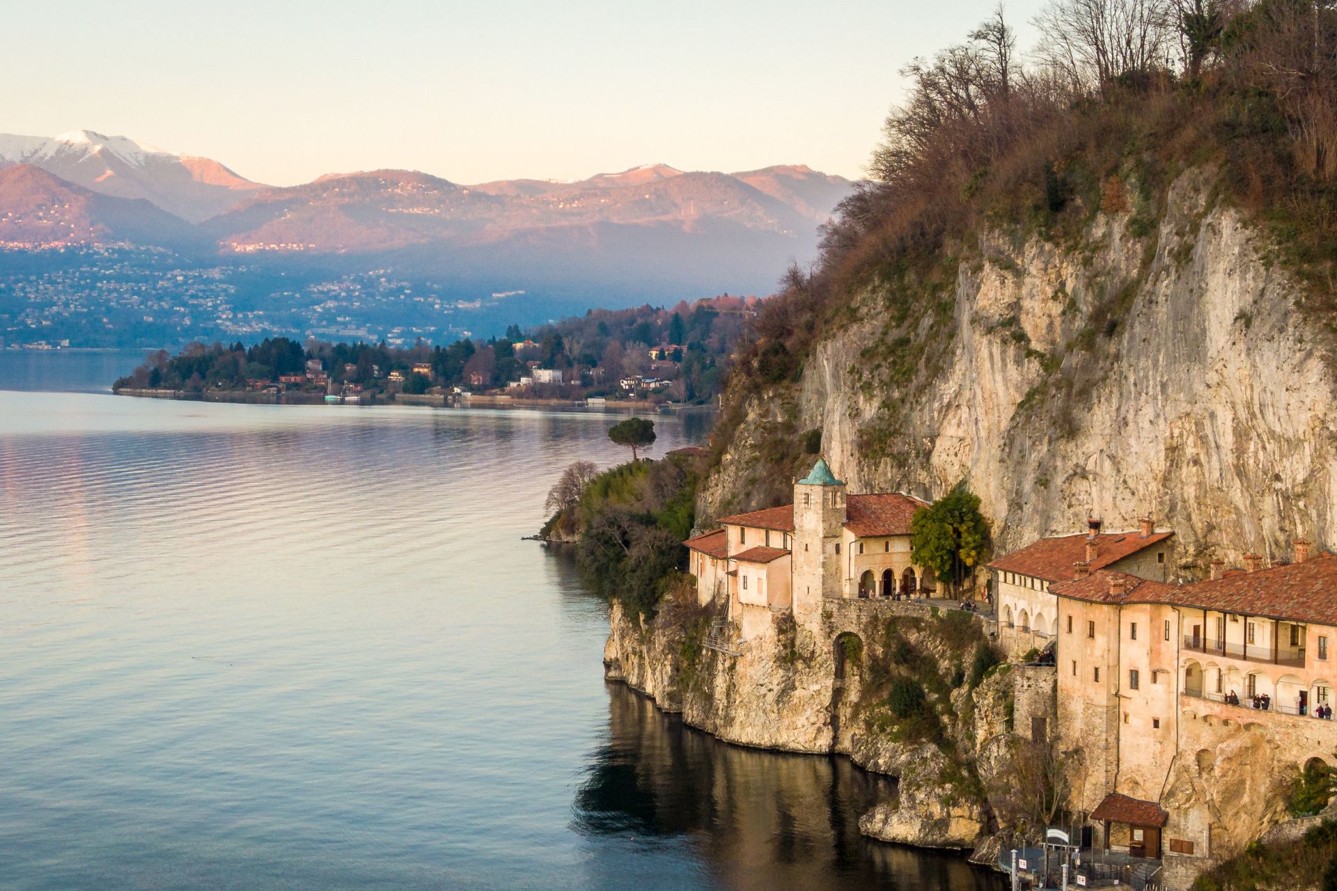 eremo di santa caterina del sasso sul lago maggiore – vacanze-culturali.it
