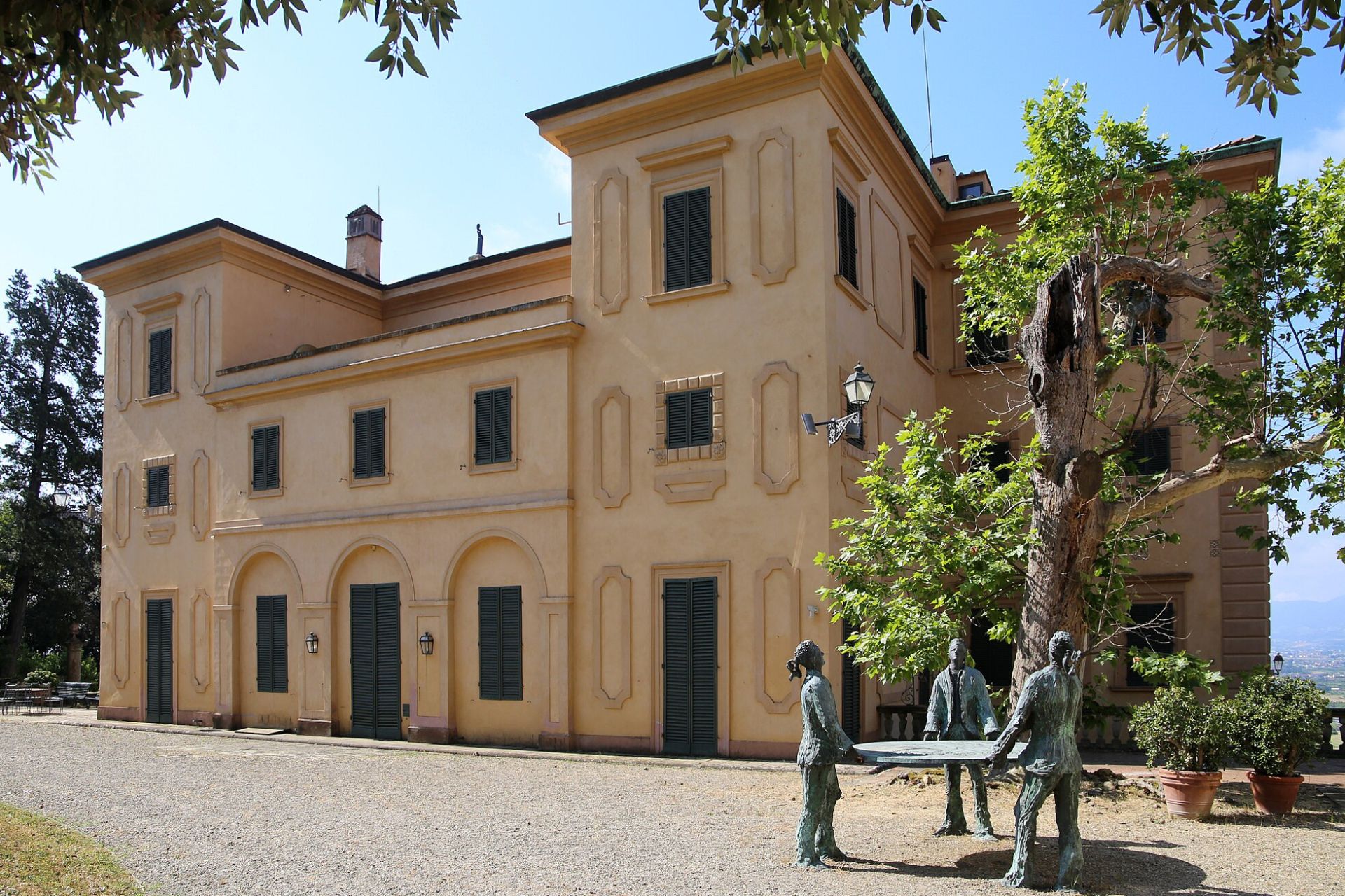 villa celle e sculture della fattoria di celle – vacanze-culturali.it